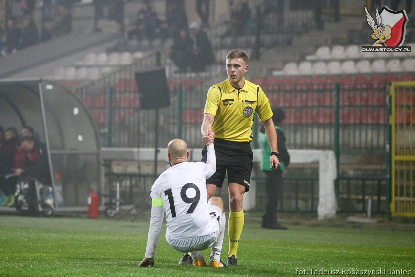 sędzia Bartosz Banasiak i Grzegorz Wojdyga