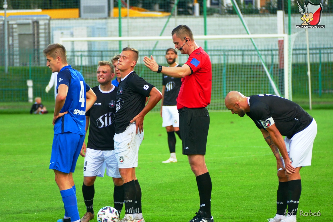 Daniel Smuga, sędzia Kamil Żmijewski, Rafał Parobczyk, Grzegorz Wojdyga